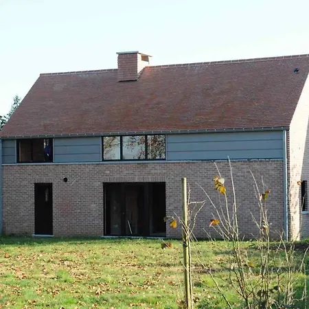 Fenetres Sur Cour - * Genappe