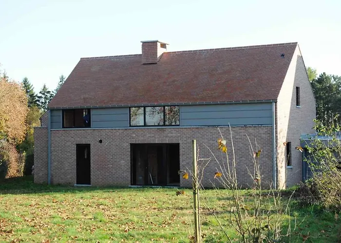 Fenetres Sur Cour - * Genappe